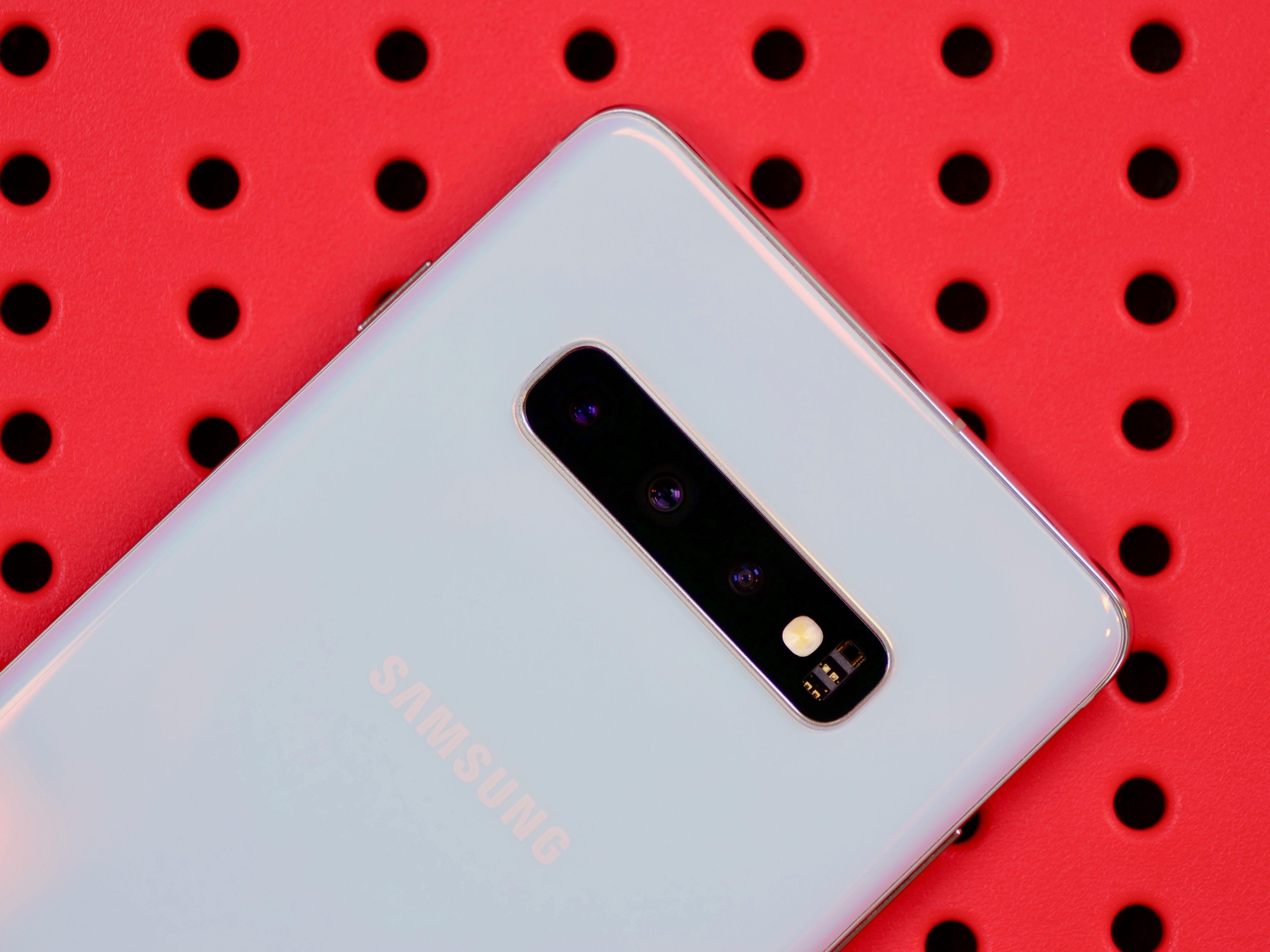 Samsung Galaxy S10 Plus Review Milestone Before The Next Phase Unfolds Mysmartprice